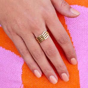 WAVY RING