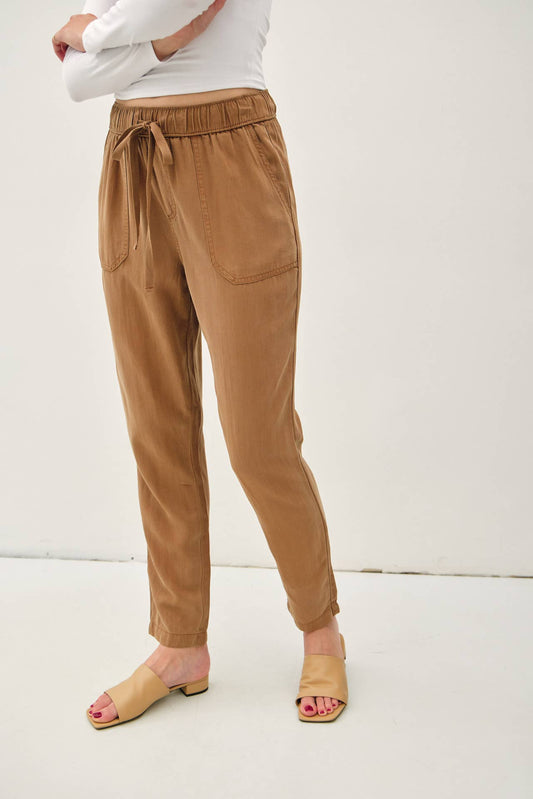 MUD TENCEL TAPERED PANTS