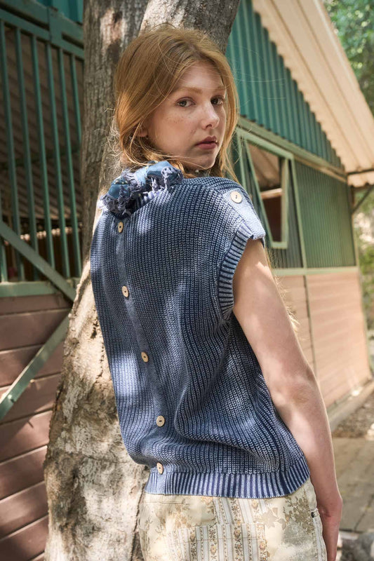 NAVY WASHED KNIT PULLOVER SWEATER