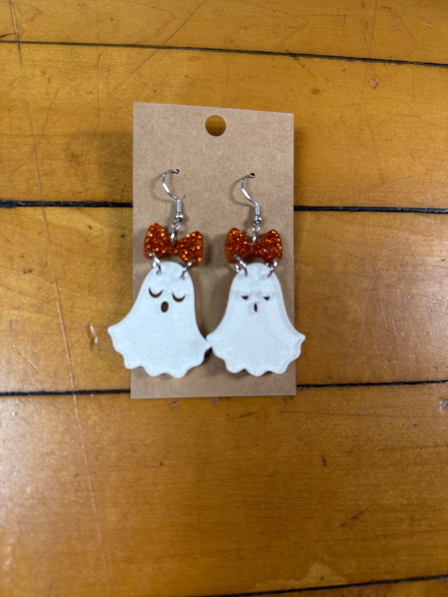 EARRINGS - GHOSTS W/BOWS