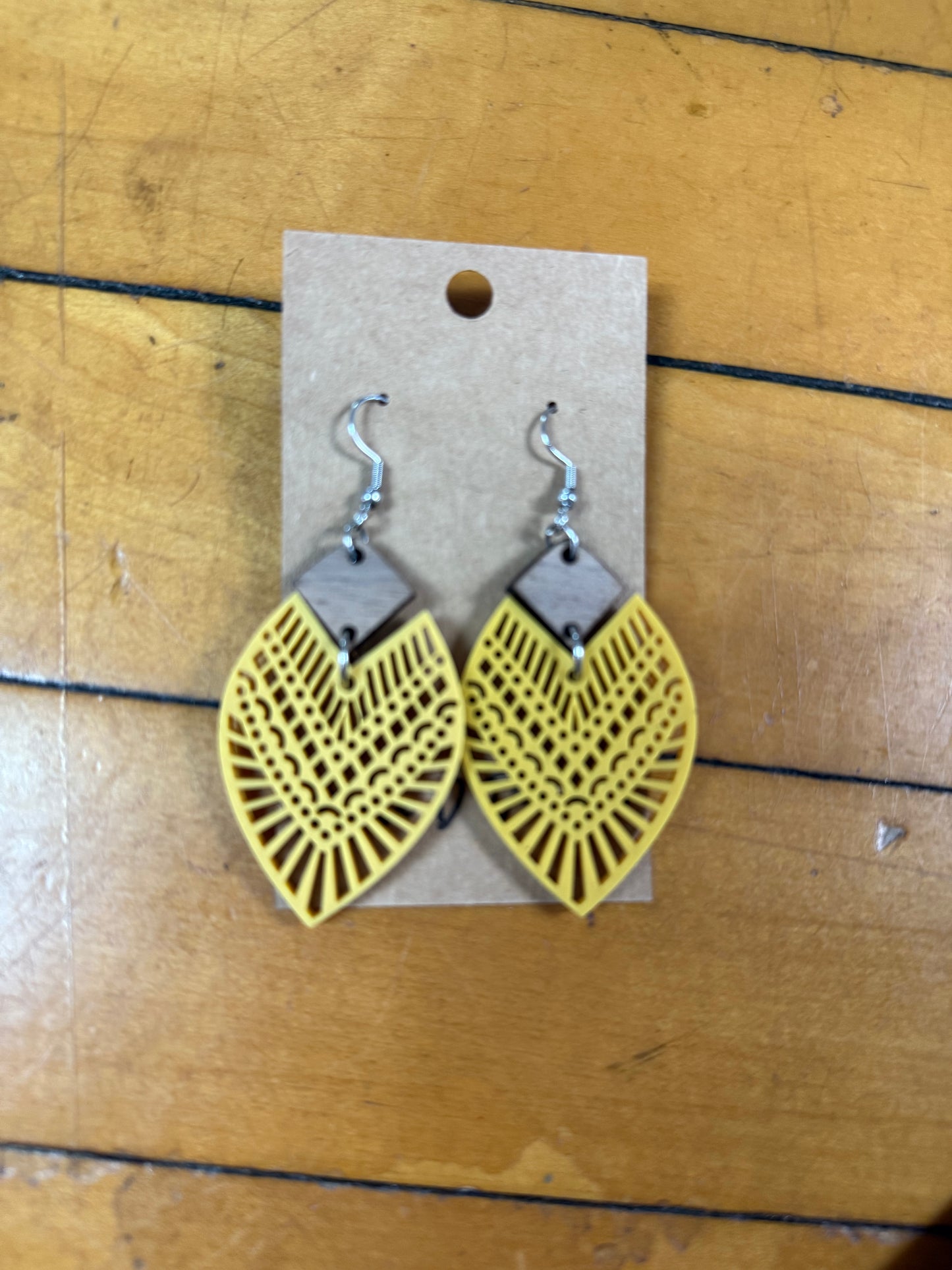 EARRINGS - MUSTARD LEAVES