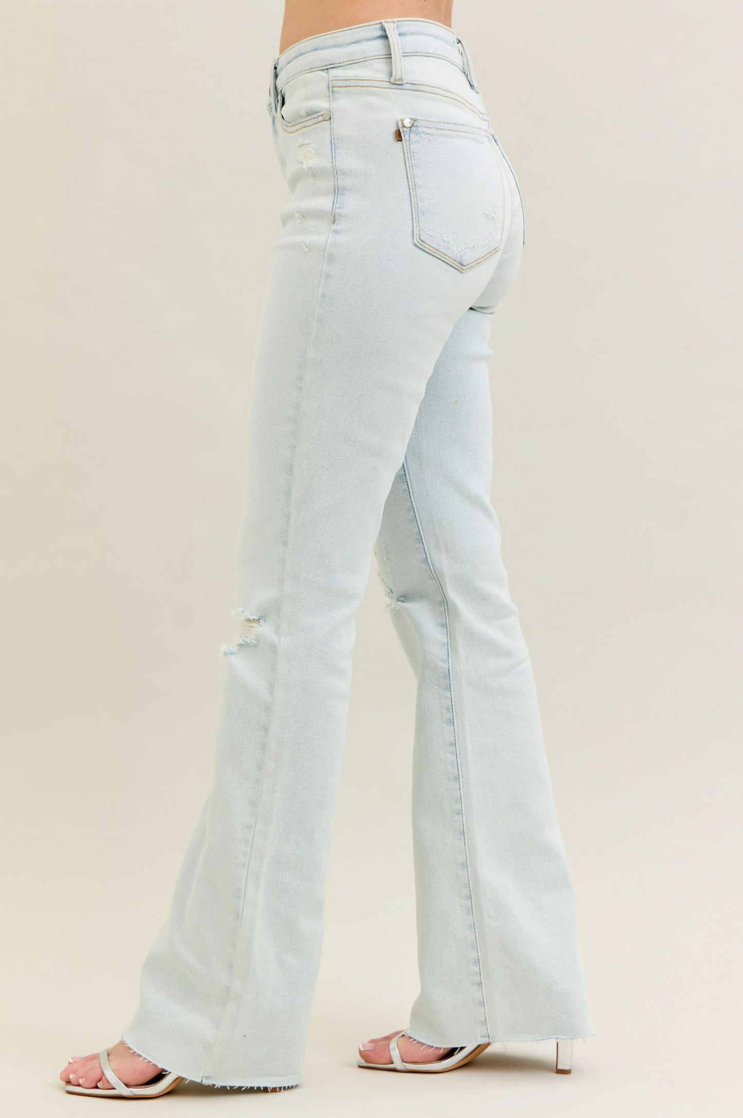 Judy Blue - Mid-Rise Destroyed Bootcut Jeans