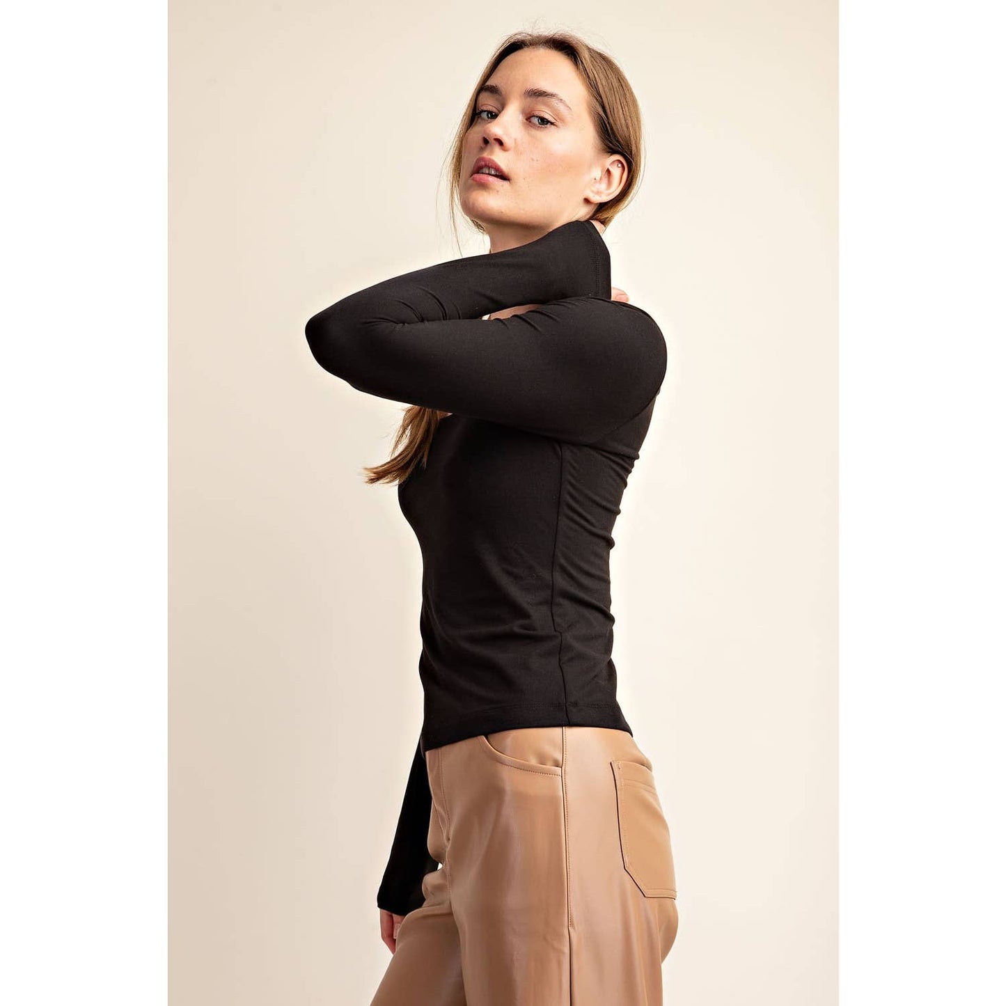 BLACK BUTTER SOFT DOUBLE LAYERED LONG SLEEVE TOP