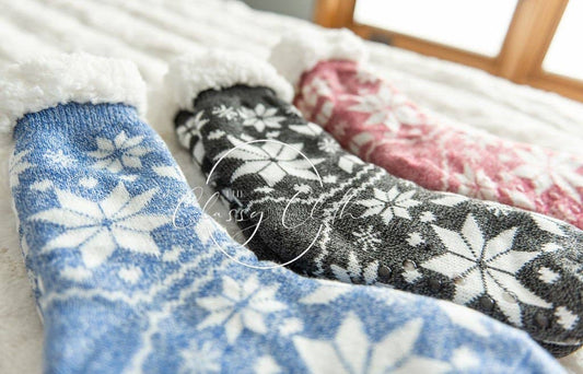 Charcoal Snowflakes Non-Slip Sherpa Lined Socks