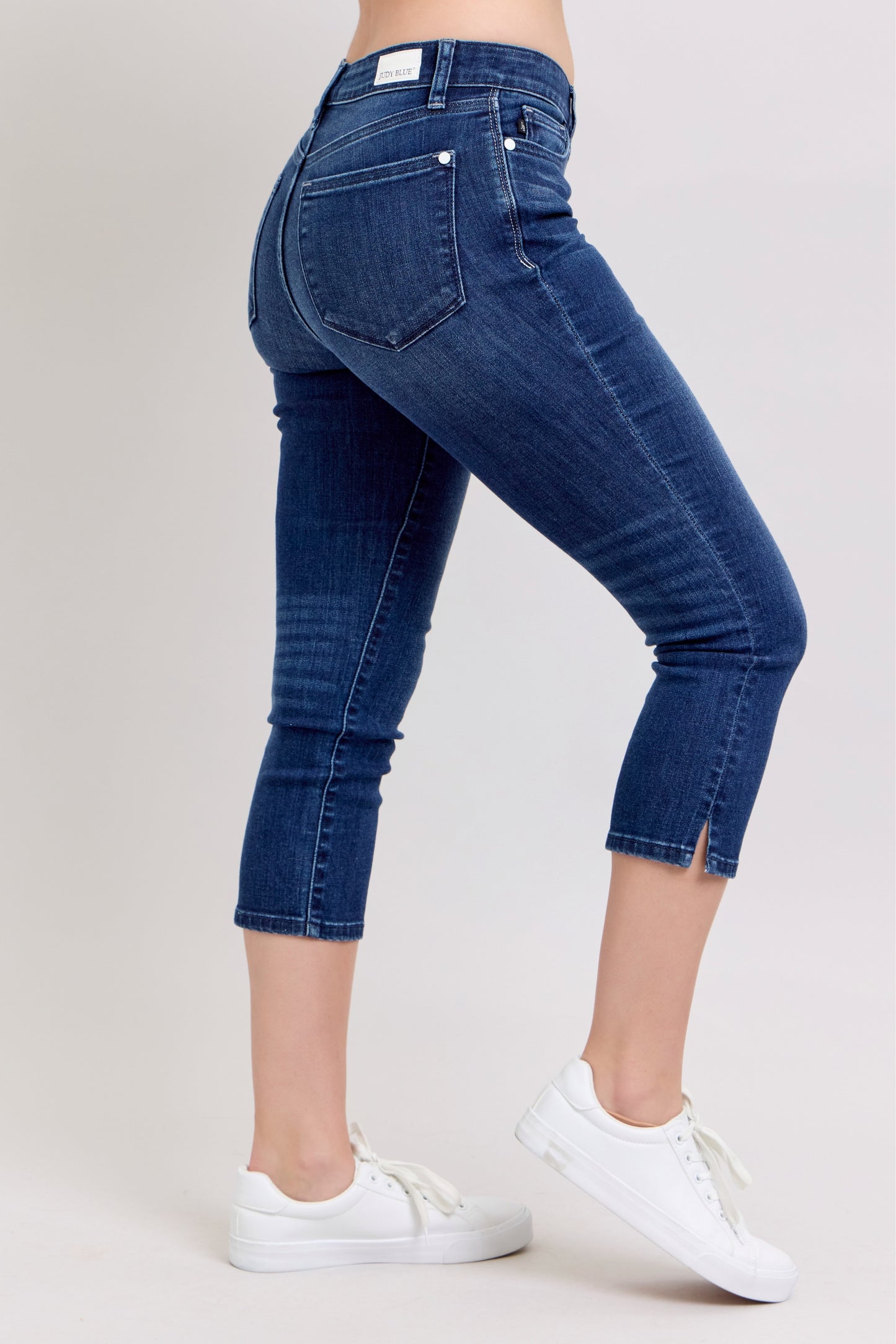 Judy Blue - Dark Wash Capri w/ Side Slit