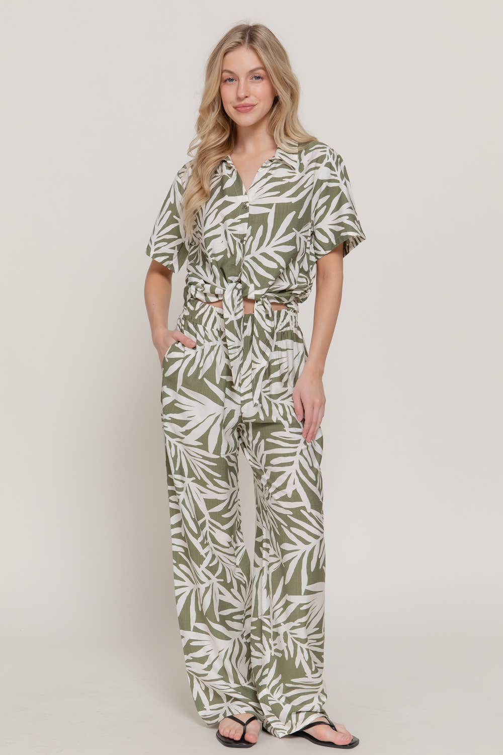 Olive Leaf Elastic Band Pants