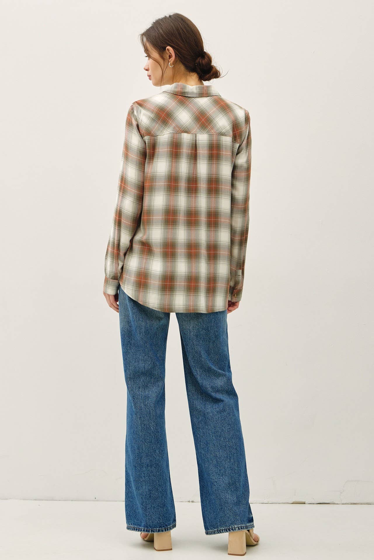VINTAGE RED PLAID LONG SLEEVE BUTTON UP SHIRT