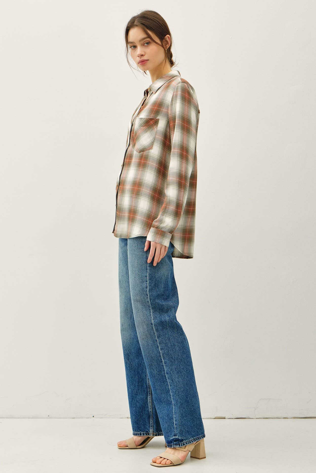 VINTAGE RED PLAID LONG SLEEVE BUTTON UP SHIRT