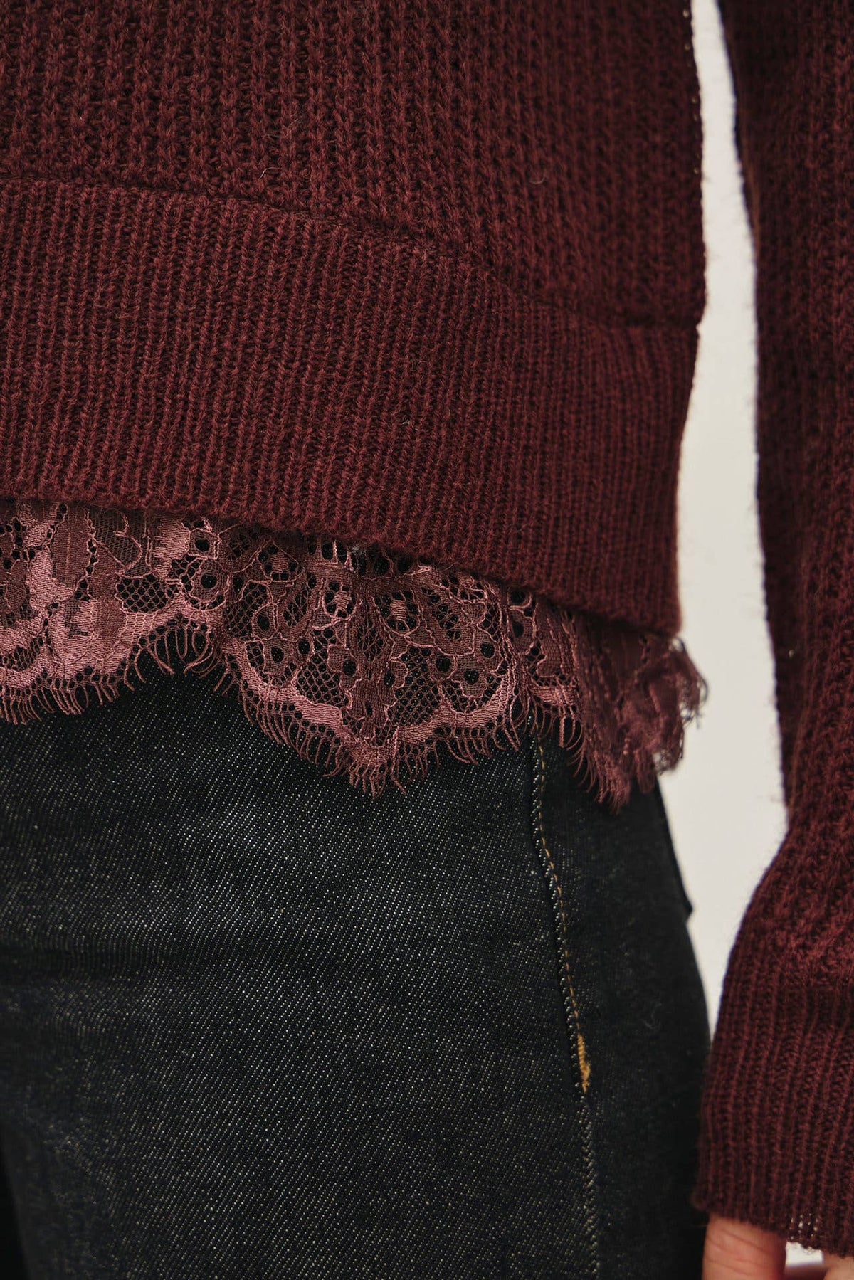 SCALLOPED LACE HEM WOOL BLENDED SWEATER