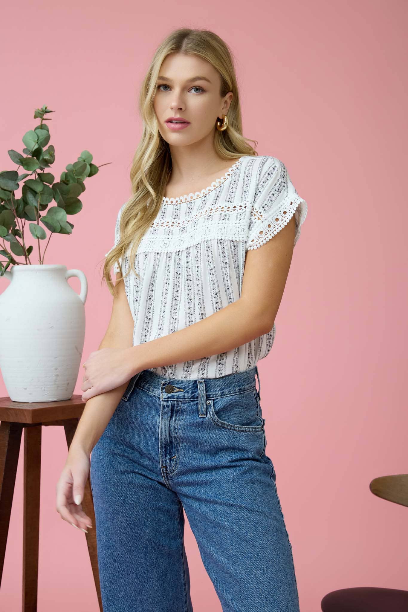 STRIPE FLORAL BATWING SLEEVE TOP