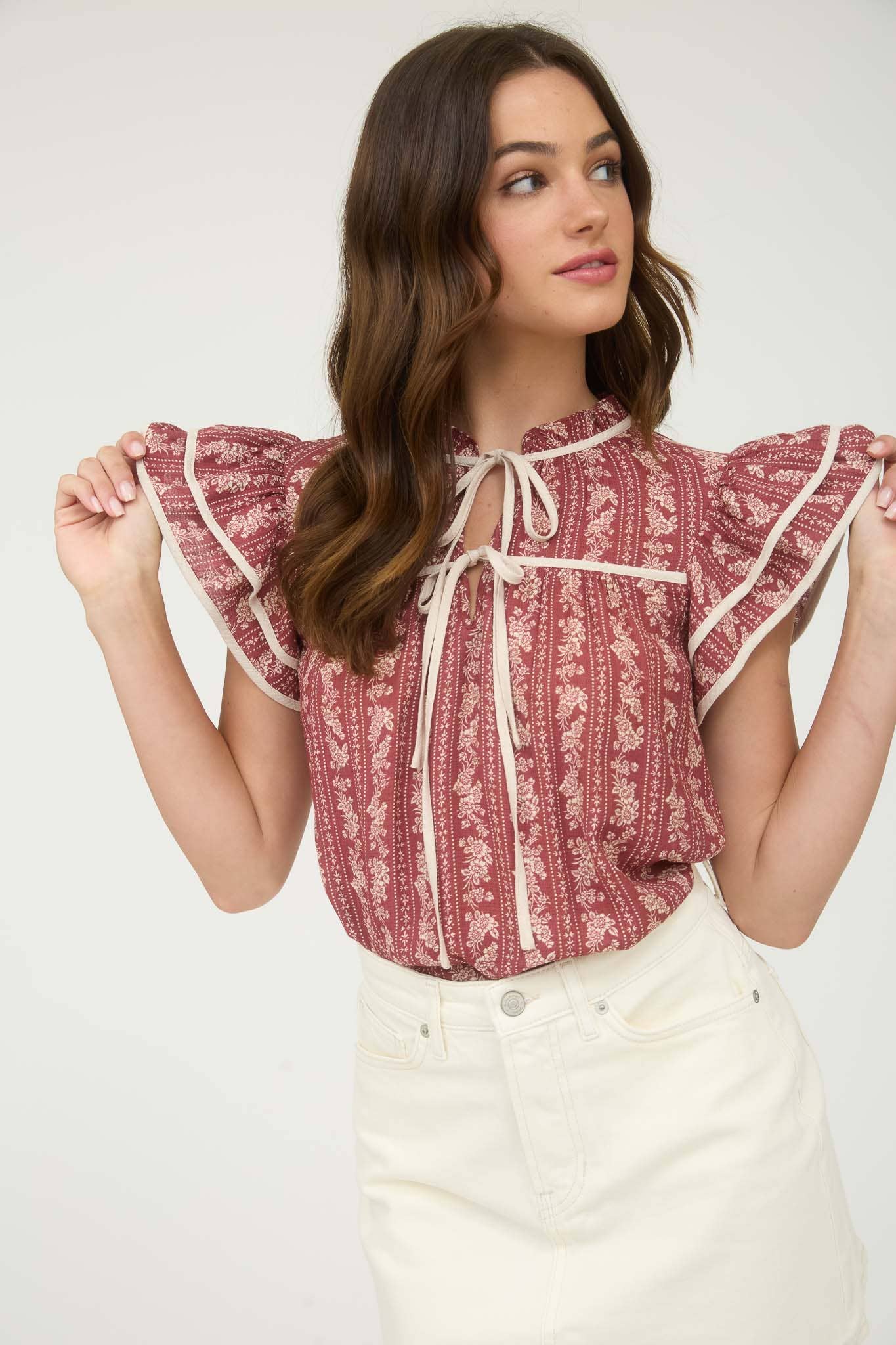 BURGUNDY FLORAL PRINT FRONT TIE RUFFLE TOP