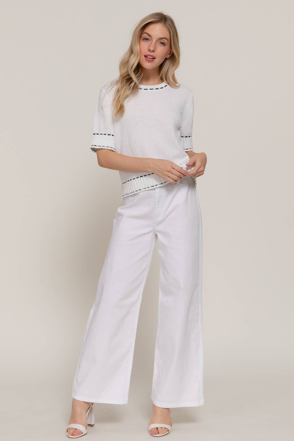 White/Black Contrast Stitch Short Sleeve Sweater