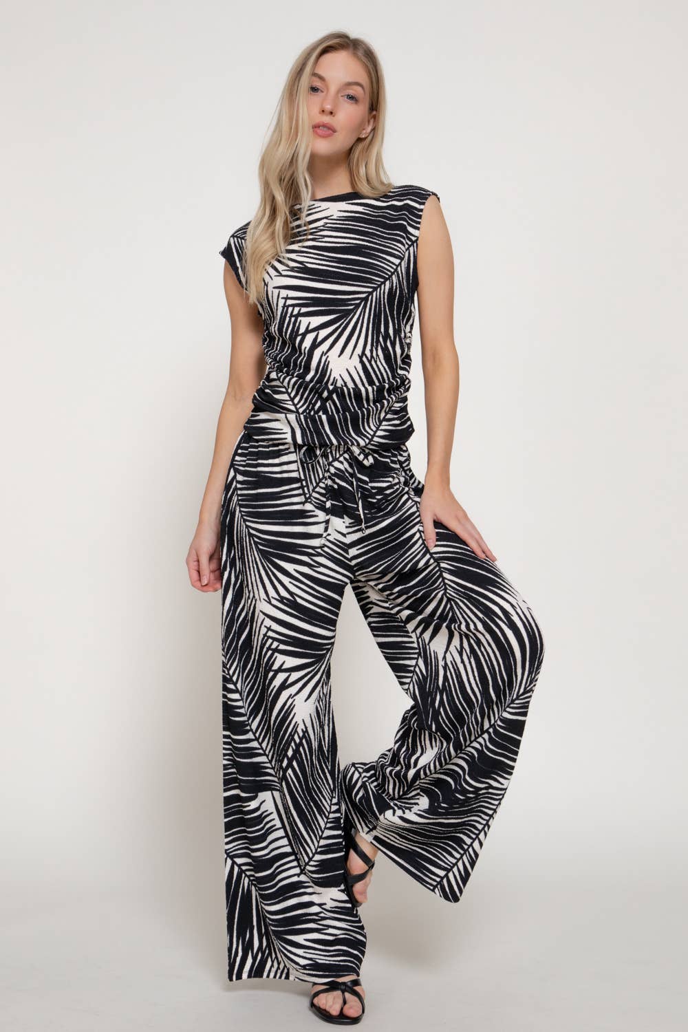 Black Sleeveless Ruched Top & Pants Set