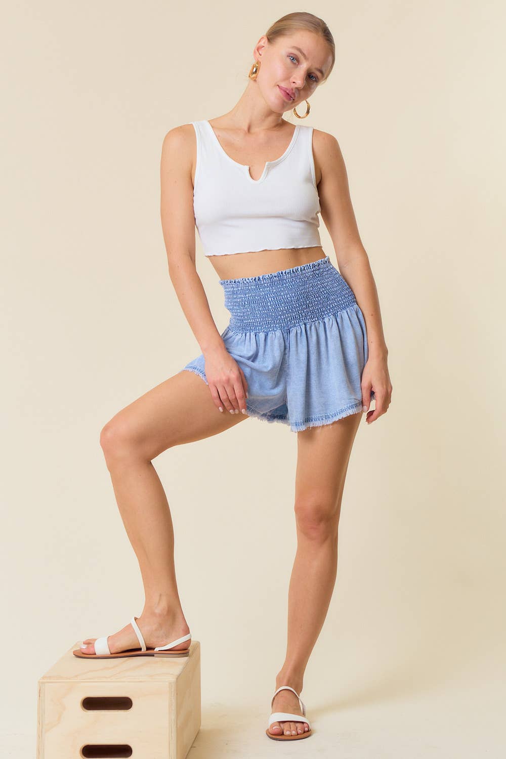 TENCEL DENIM SMOCKED WAIST SHORTS