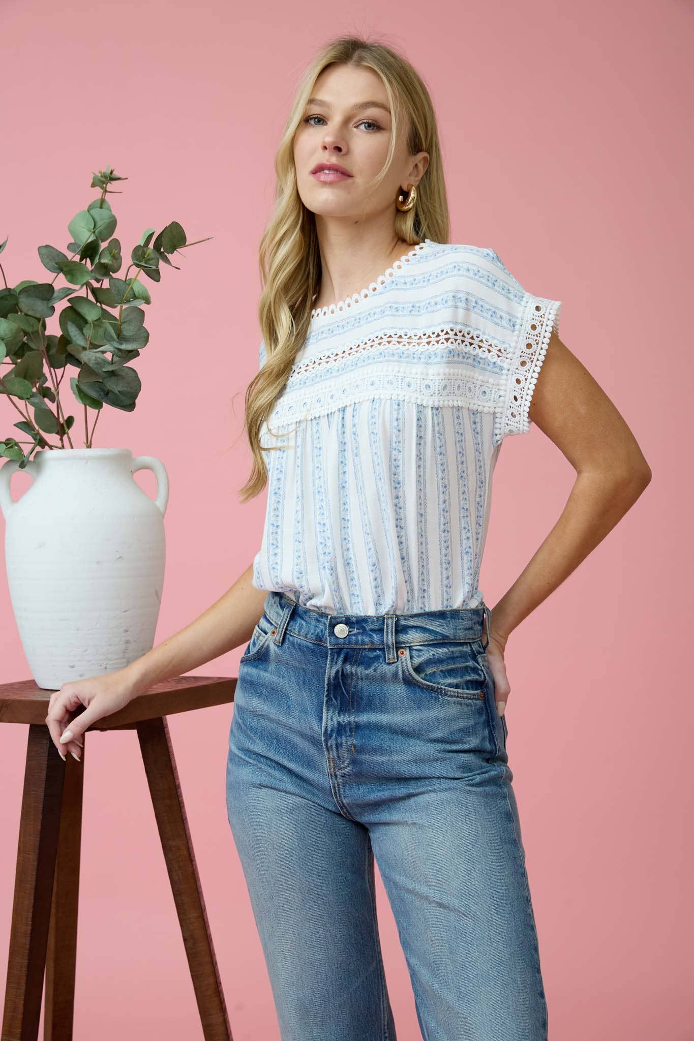 STRIPE FLORAL BATWING SLEEVE TOP