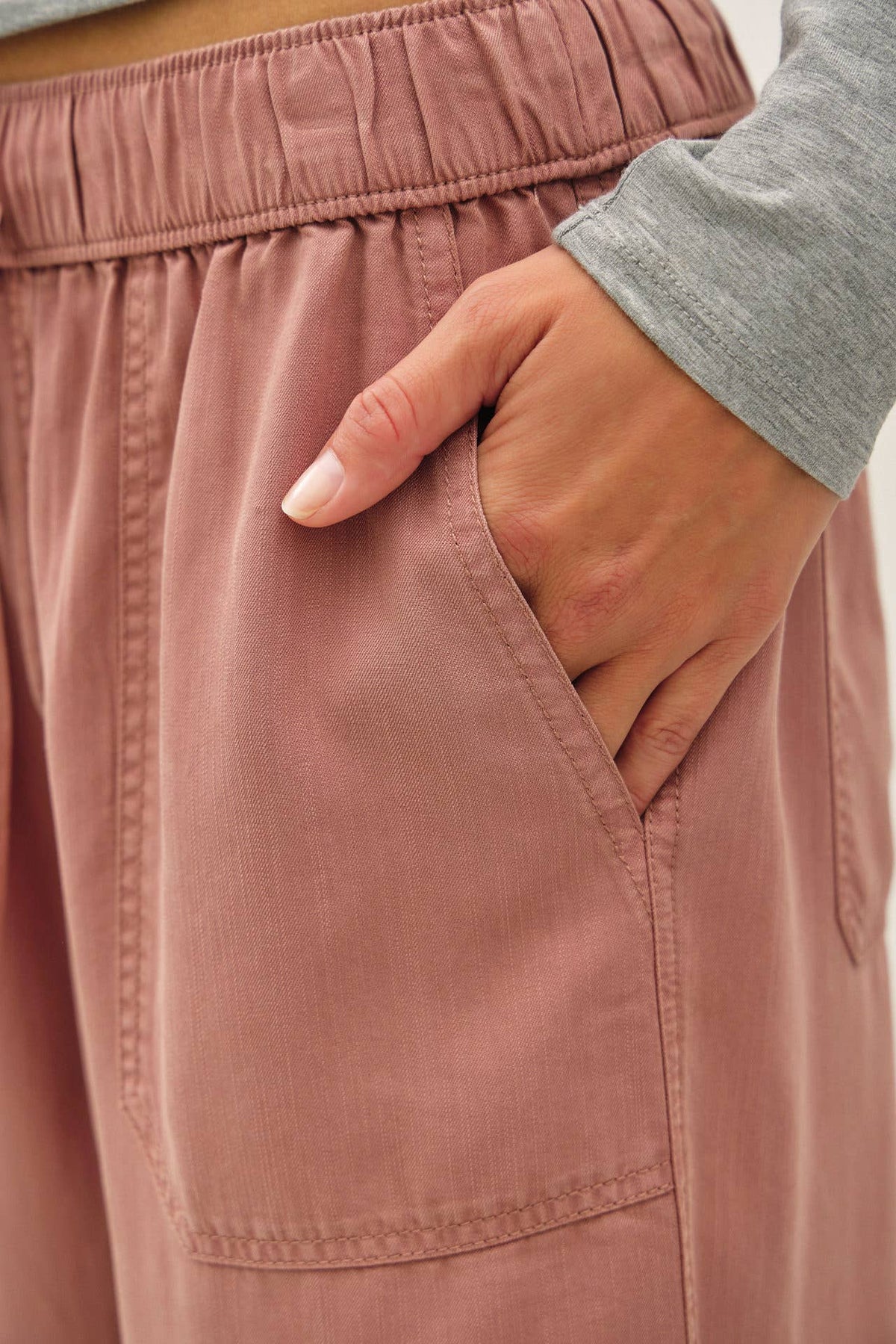 DEEP CHOCOLATE TENCEL TAPERED PANTS