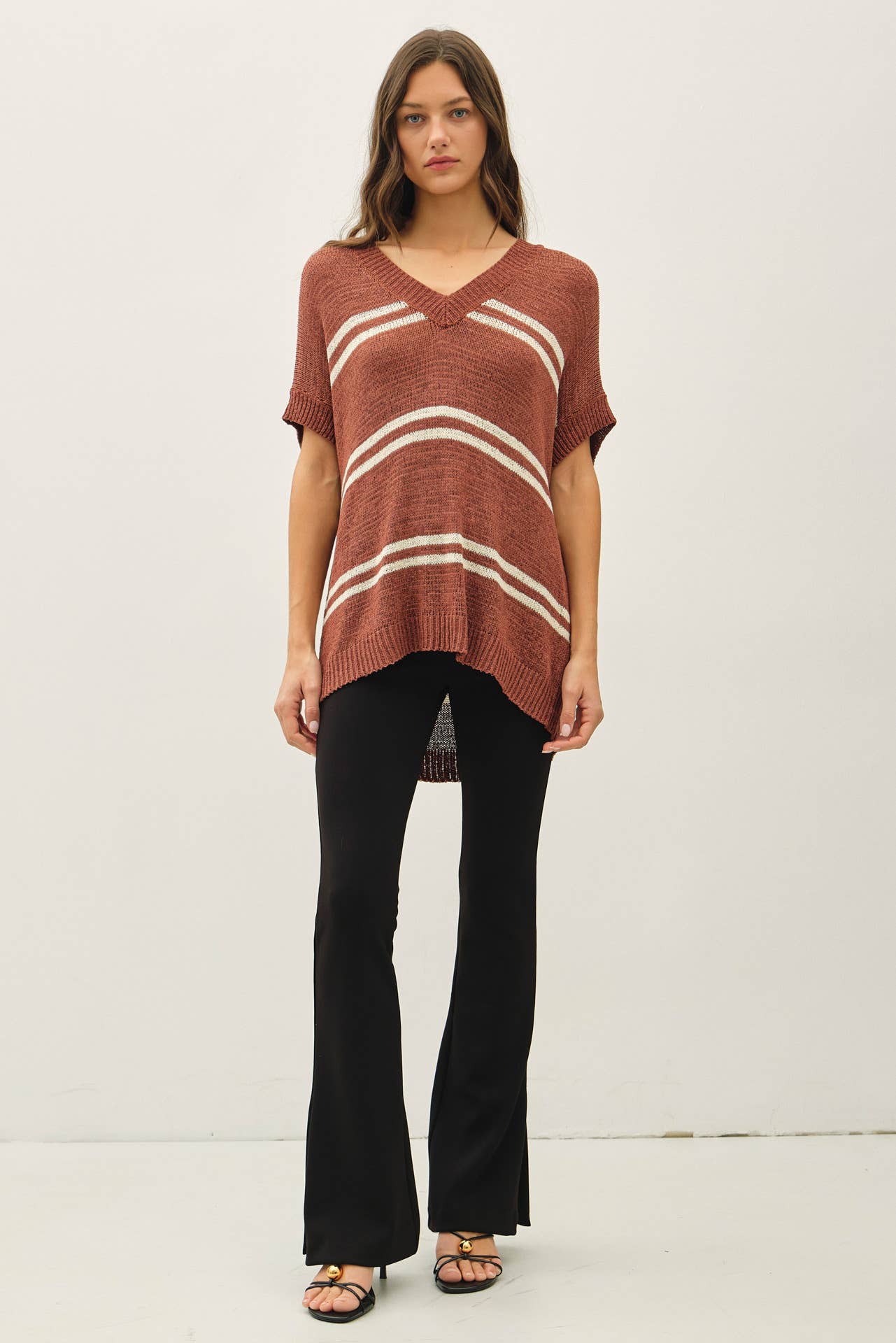 TERRACOTTA STRIPED V-NECK SWEATER