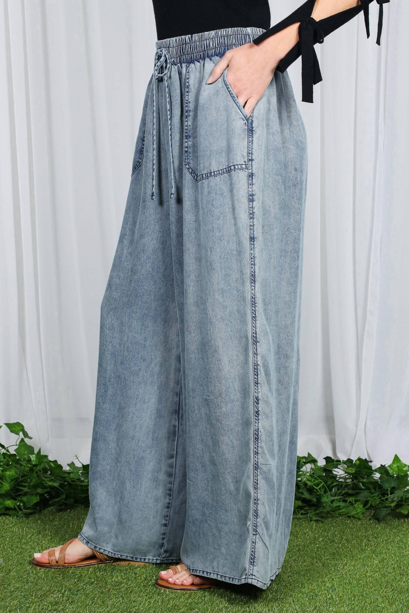 Wide Leg High Waist Chambray Pants