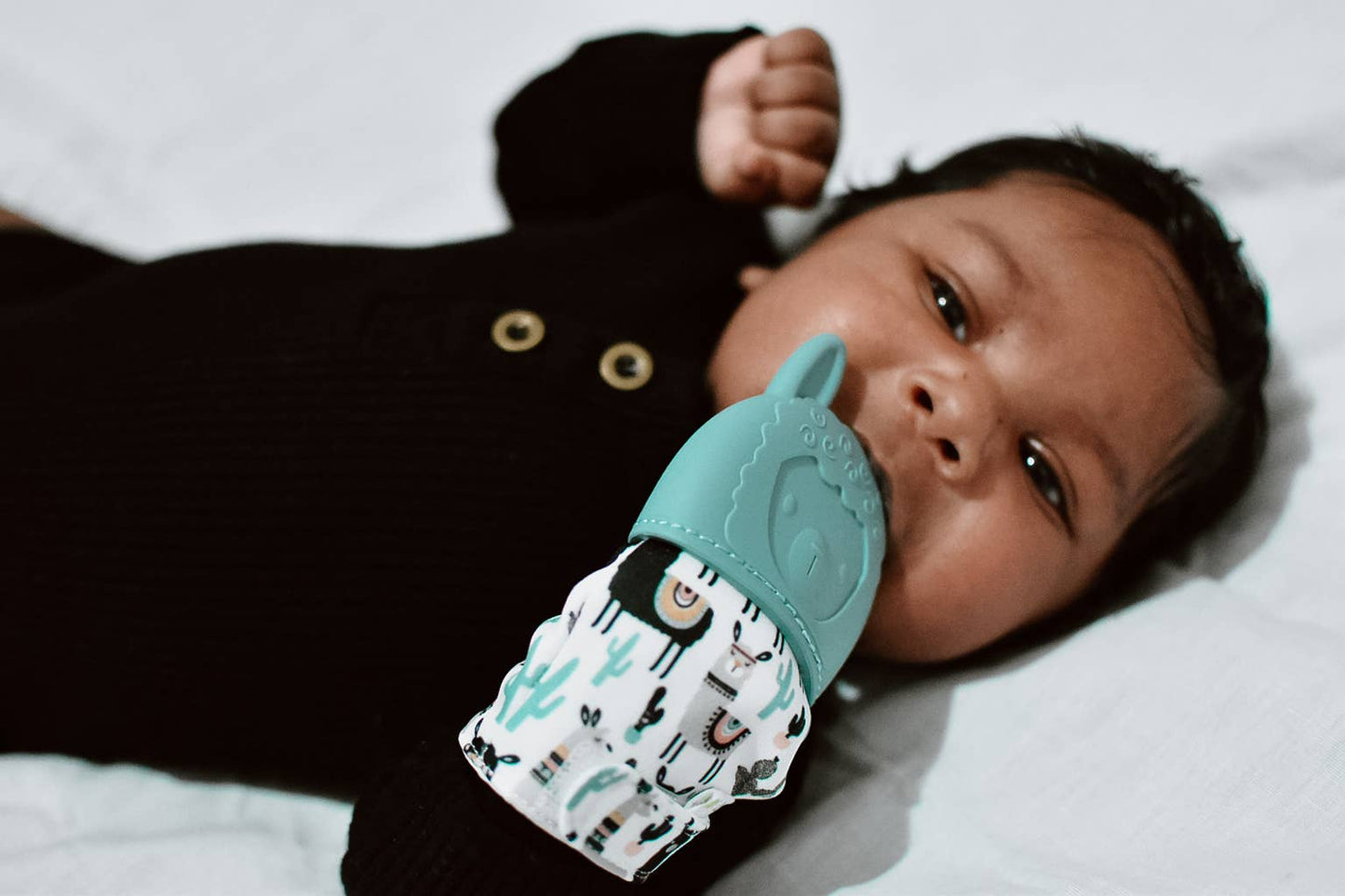 Itzy Mitt™ Teething Mitts: Highland Cow
