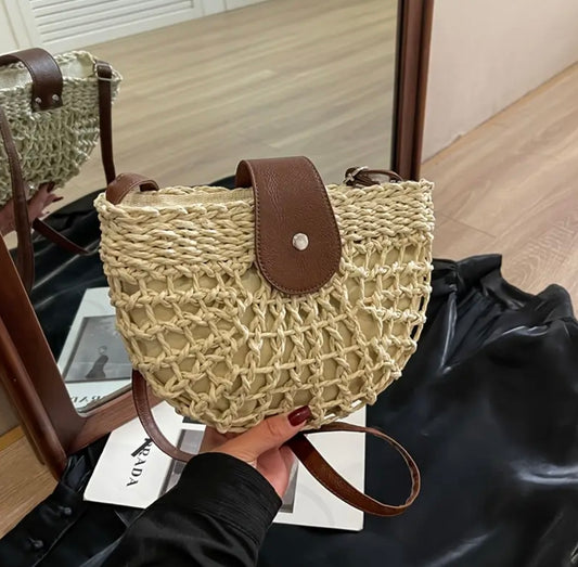 Woven Straw Purse with Clasp