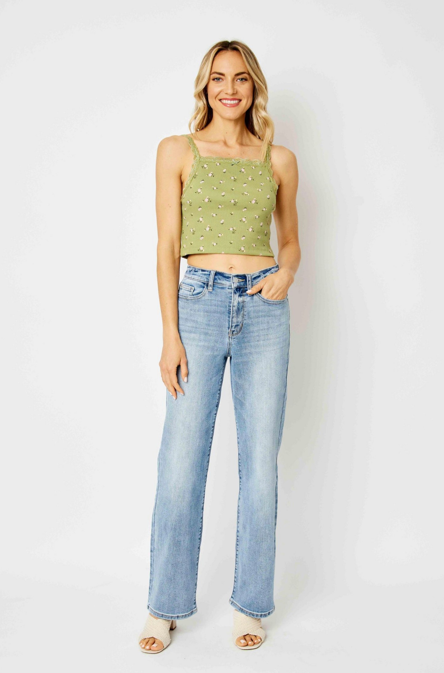 Judy Blue - High Waisted Lite Wash Straight Leg Jeans
