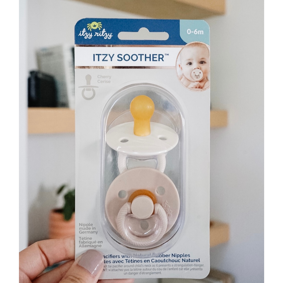 Itzy Soother™ Natural Rubber Pacifier Set