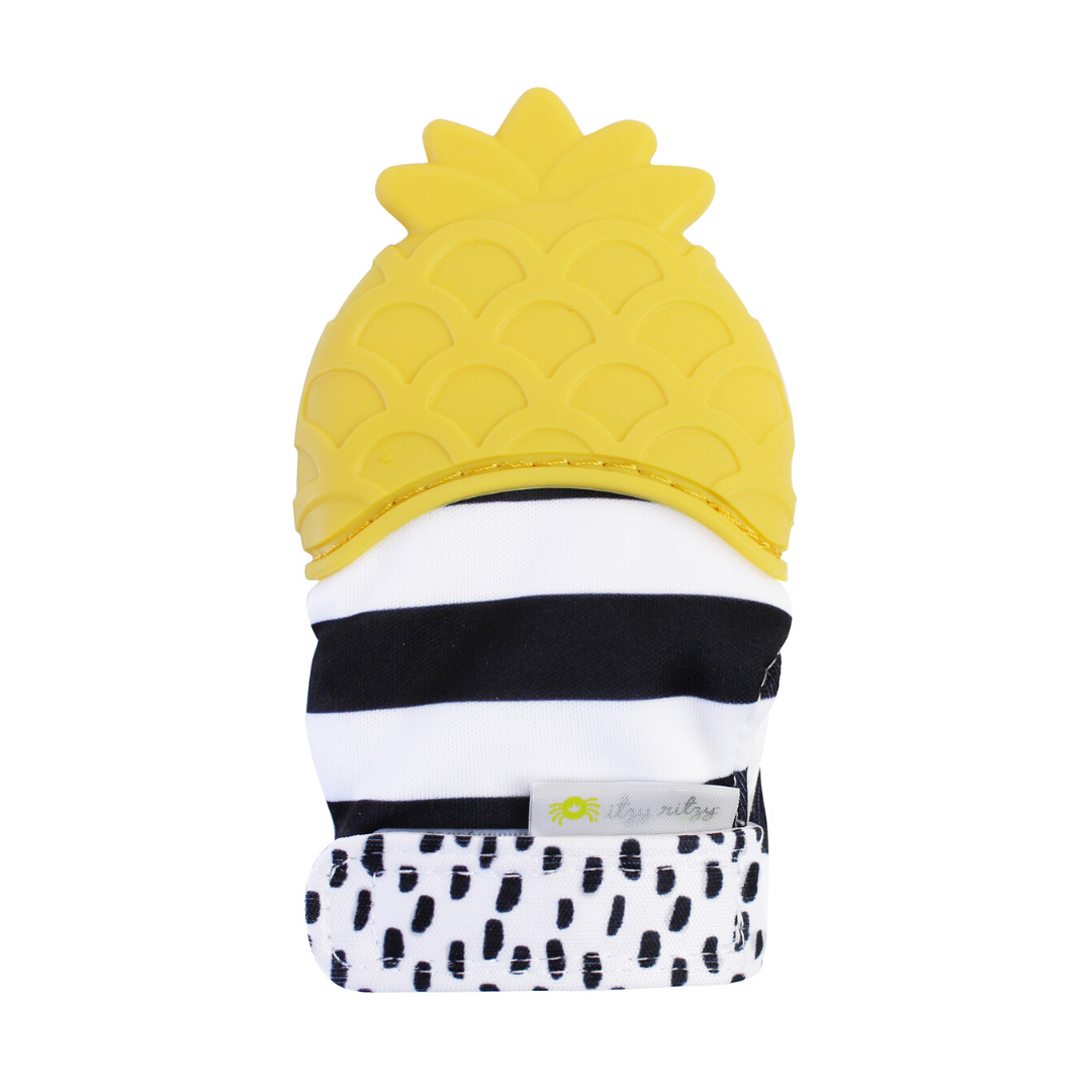 Itzy Mitt™ Teething Mitts: Highland Cow