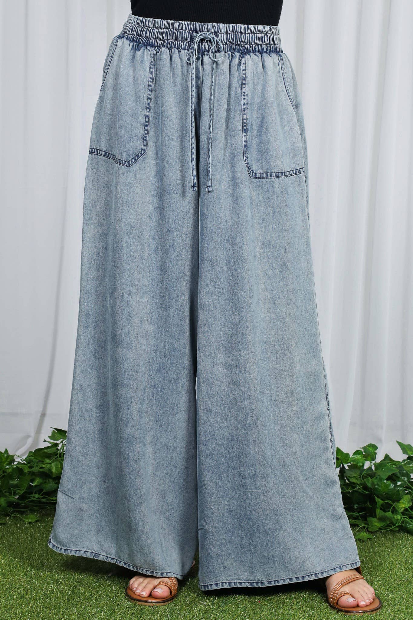 Wide Leg High Waist Chambray Pants