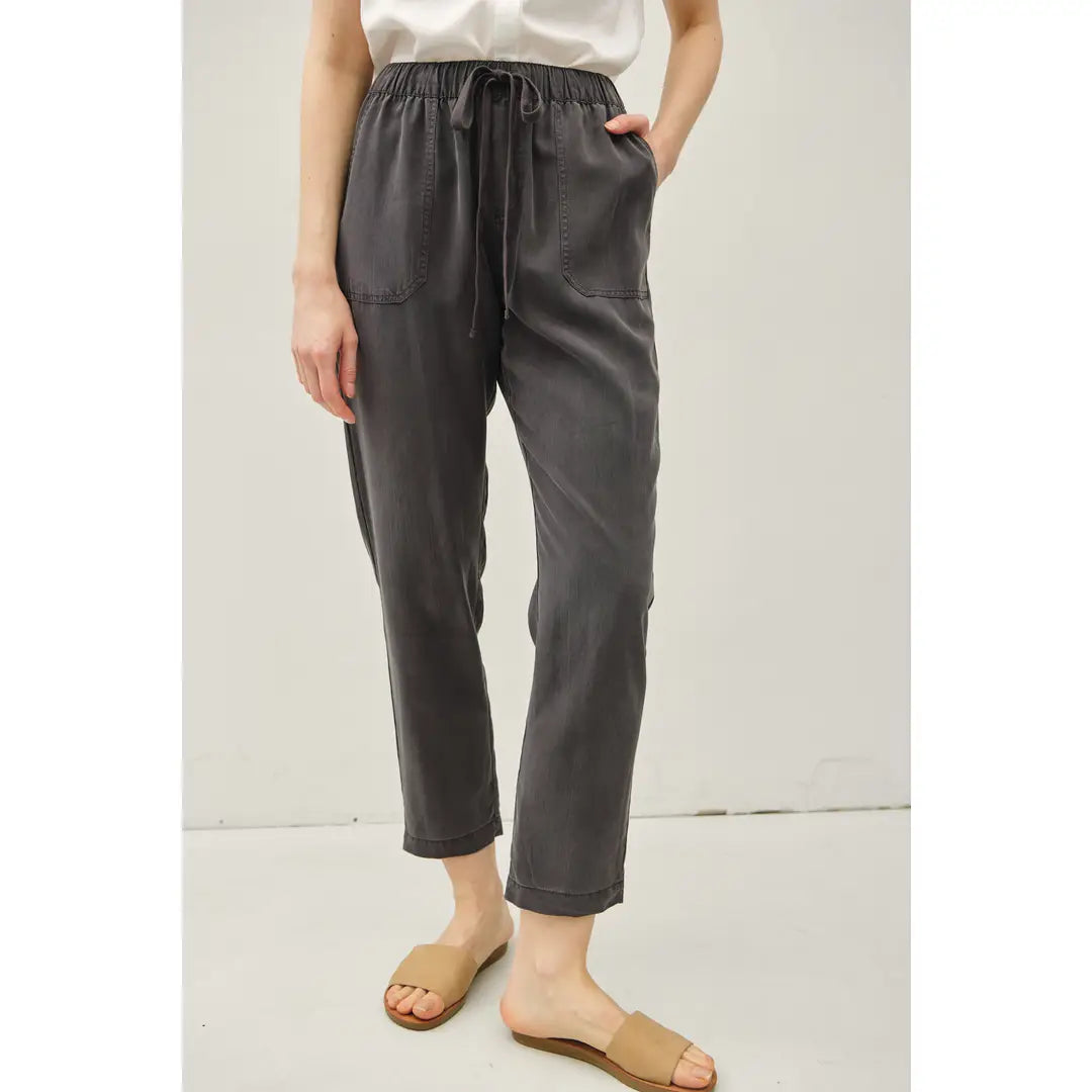CHARCOAL TAPERED TENCEL PANTS